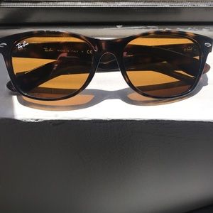 Good condition wayfarer RayBan sunglasses